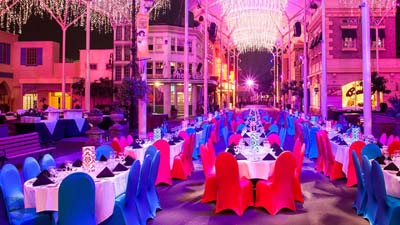 Movie World White Christmas